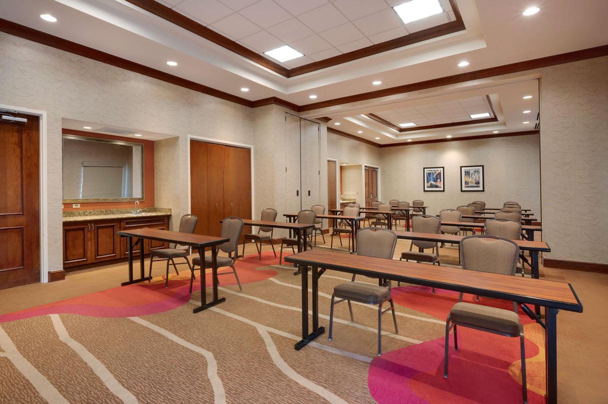 Hilton Garden Inn Chicago/Midway Airport Bedford Park Экстерьер фото