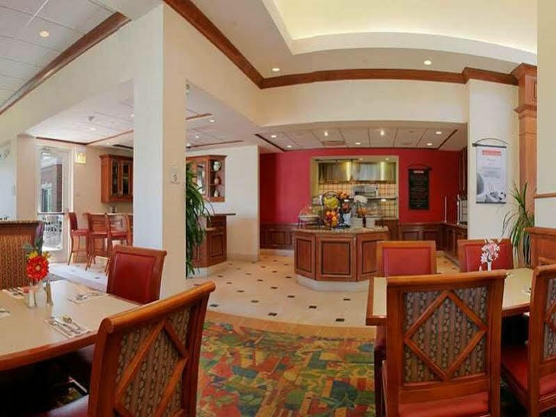 Hilton Garden Inn Chicago/Midway Airport Bedford Park Экстерьер фото
